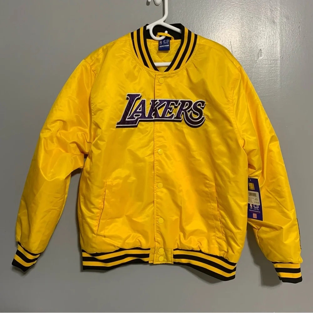 NBA Ultra Game Los Angeles Lakers Logo Stitched Yellow Jacket Size Large L